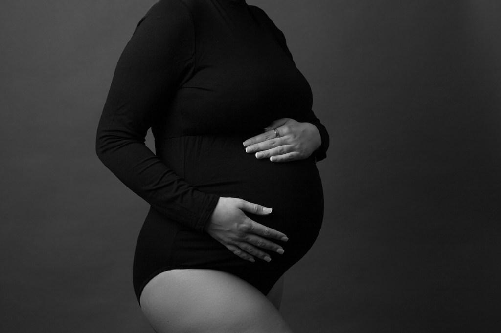 10 Early labour tips: preparing your birthing environment